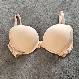 Victoria's Secret Cream Lace Bra